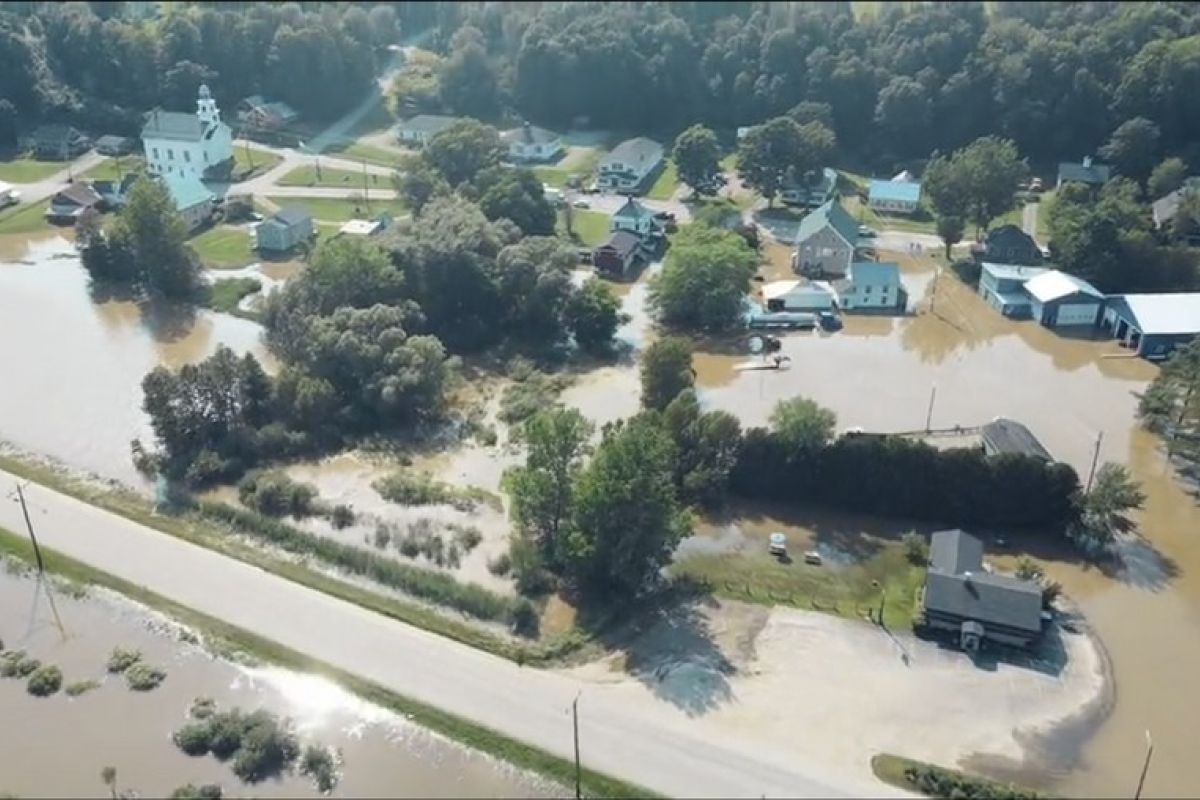 Gambaran Rumah Yang Terkena Bencana Alam Banjir di Vermont